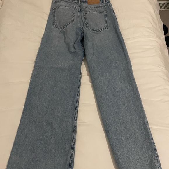 H and M divided wide leg blue jeanss - Picture 6 of 7